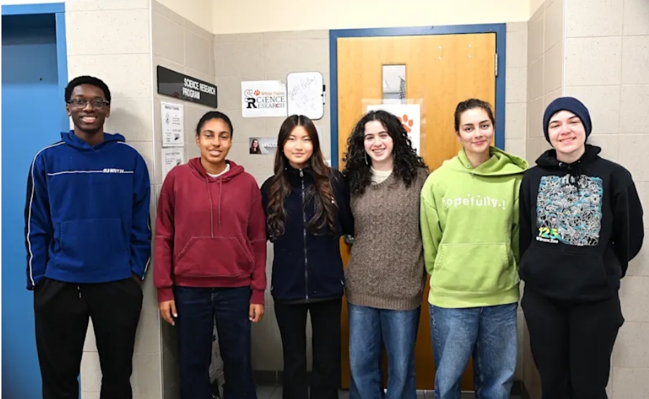 Six of the seniors in the Science Research program who submitted their final research papers to the Regeneron Science Talent Search.

Attribution: White Plains Public Schools
https://www.whiteplainspublicschools.org/about/district-news