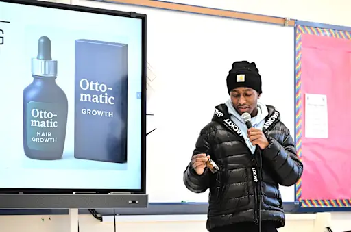 Students Showcase Original Product Ideas in INCubatoredu